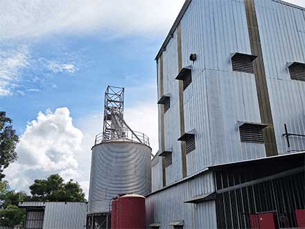 強福機械時產(chǎn)5噸顆粒飼料線穩(wěn)定運行8年多米尼加項目