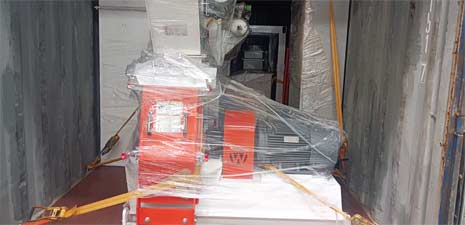 強(qiáng)福機(jī)械22KW飼料粉碎系統(tǒng)斗式提升機(jī)發(fā)往秘魯