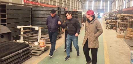 中亞客戶訪問強福機械購買成套飼料顆粒設備